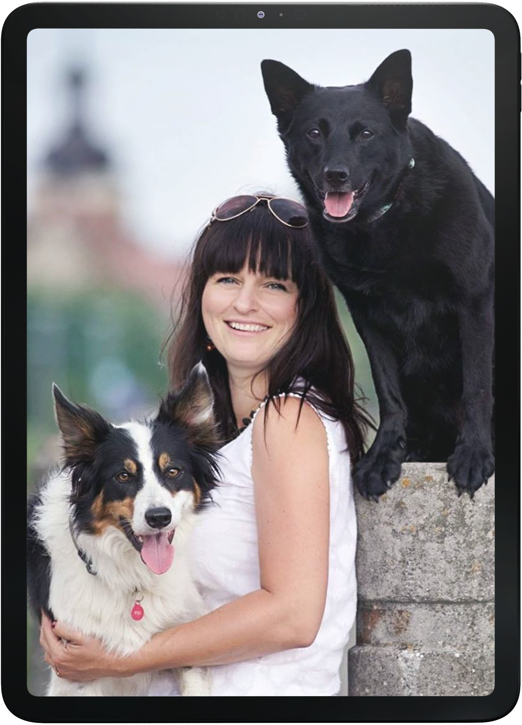 Grafika przedstawia autorkę e-booka: E-book: Pieskie Sprawy - Poradnik Świadomego Opiekuna Psa - Preorder